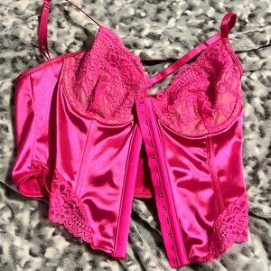 Elegant Pink Lace Bustier